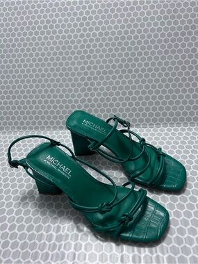 Michael Shannon Emerald Green Knotted Strappy Block Heel Sandals NWOT. SIZE 8